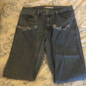 Levi's Distressed Ankle Jeans in Classic Blue